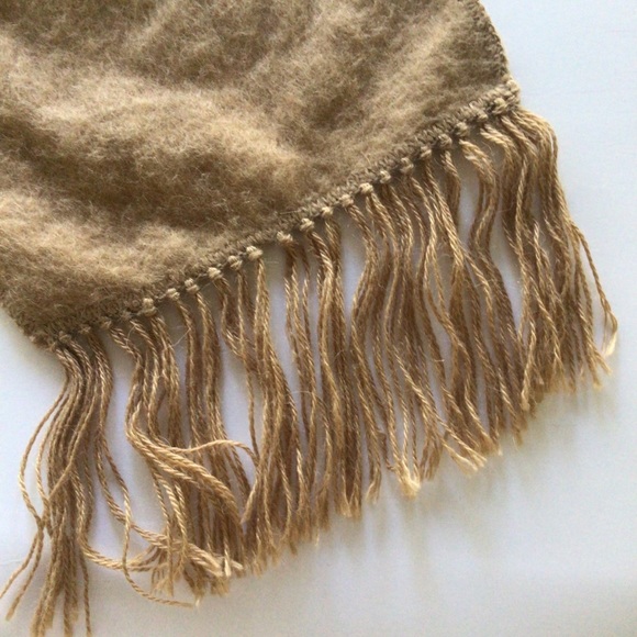 ALPACA CAMARGO TAN FRINGED LONG SCARF - Picture 10 of 10